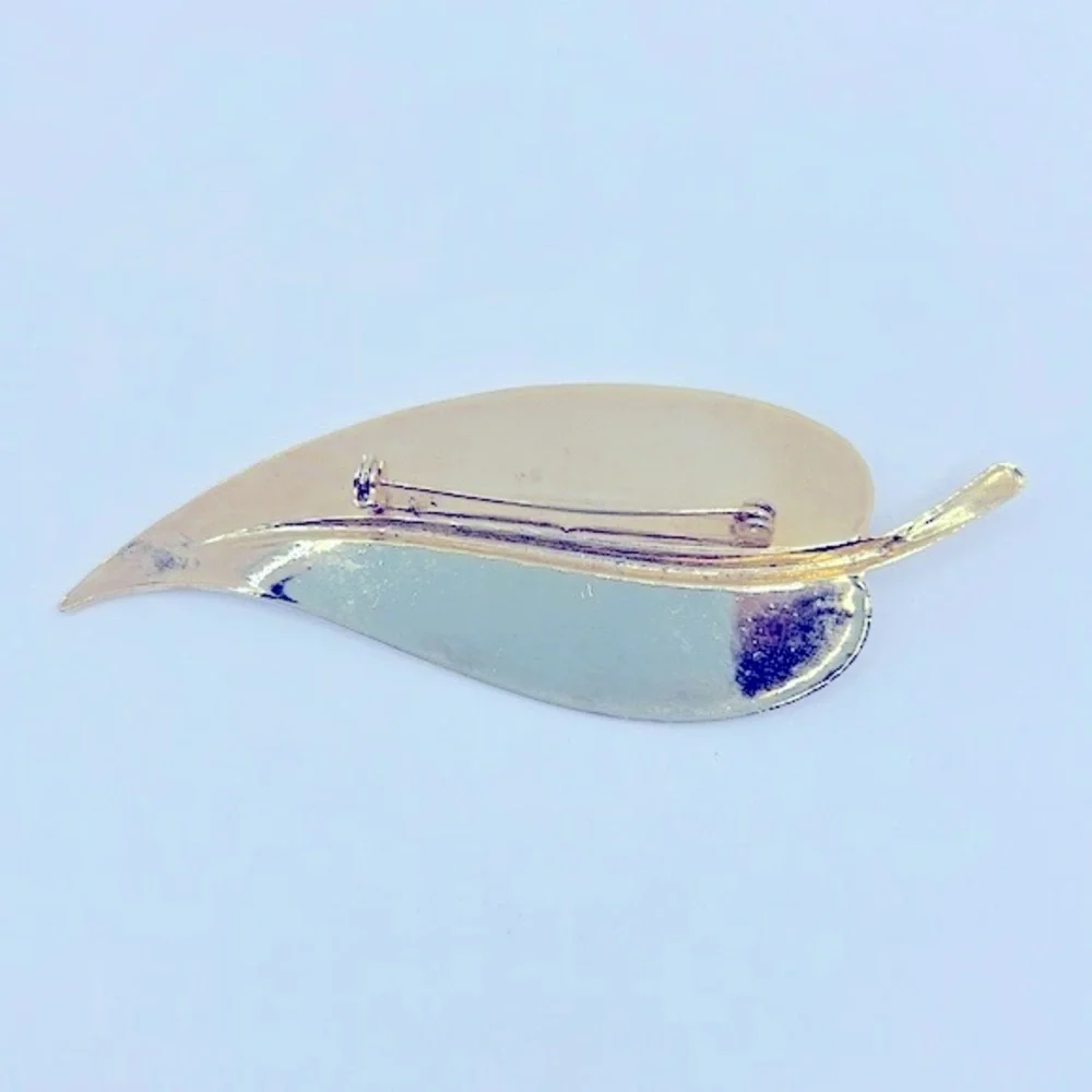 Vintage Enamel Leaf Brooch